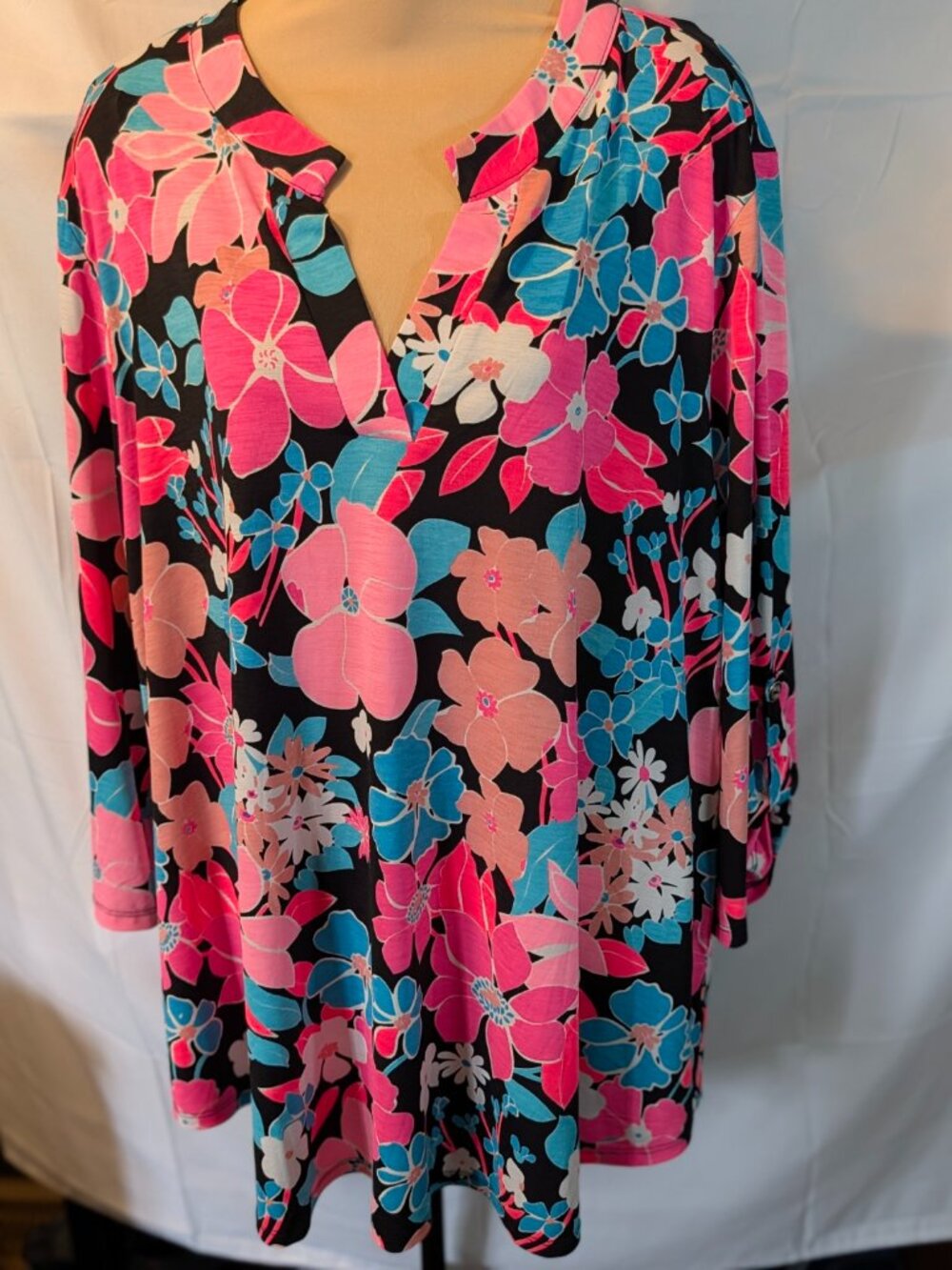 Dear Scarlett Lizzy Blouse Size 2X Tunic Floral Print 3/4 Roll Tab Sleeves